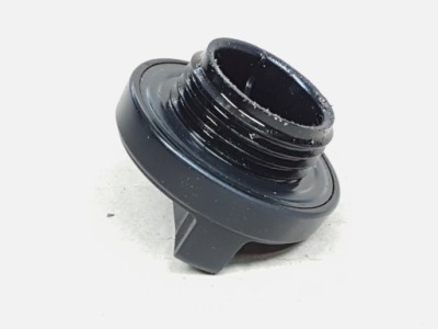 Aygo verso prius verso-s lexus крышка заливной масла фото №1