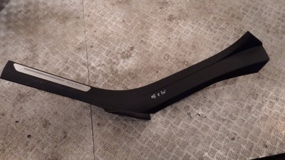 Молдинг права задня audi a8 d4 long w12 1 фото №1