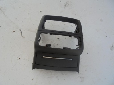 Заглушка тунель заднього audi a6 c7 фото №1