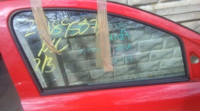 Nissan pixo скло права передня фото №1