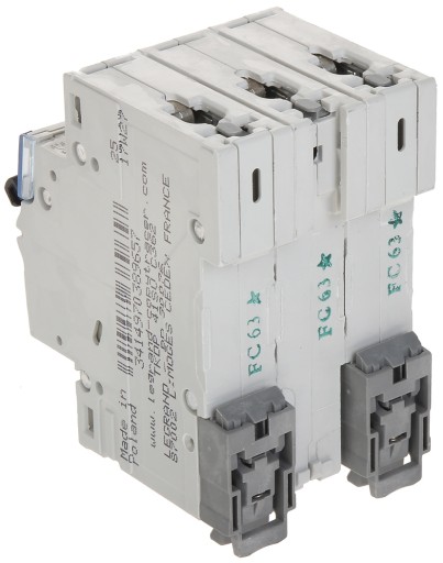 LEGRAND TX3 WYŁĄCZNIK NADPRĄDOWY 3P C63A S303