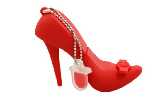 PENDRIVE USB 16 GB SZPILKI CZERWONE BUTY OBCASY