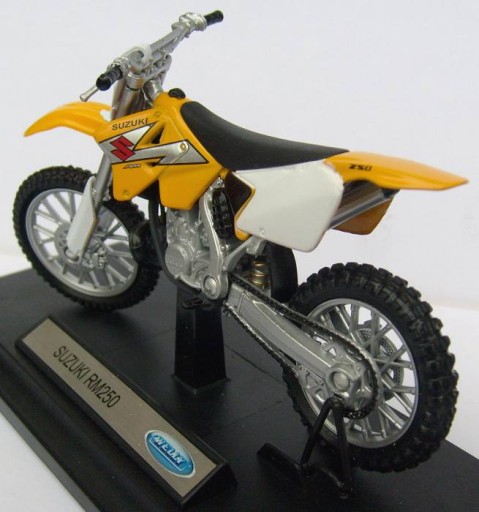 SUZUKI RM250 МЕТАЛЛИЧЕСКАЯ МОДЕЛЬ WELLY MOTOR 1:18 КРЕСТОВЫЙ