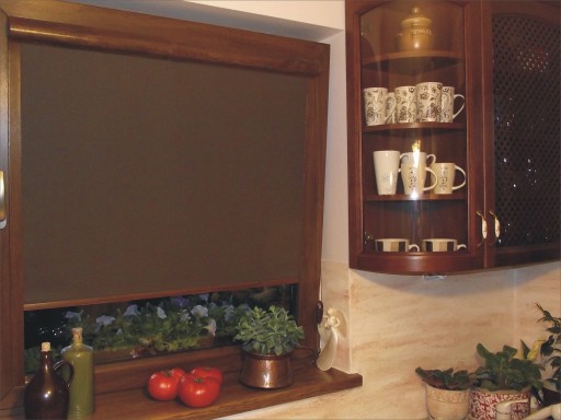 КАССЕТНЫЕ РОЛЛОННЫЕ ШТОРЫ Golden Oak Орех Красное дерево 134x230 A