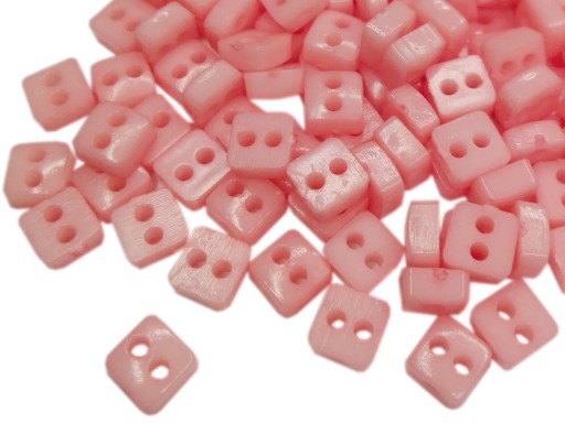 MAŁE GUZICZKI PLASTIKOWE 6 mm JASNY RÓŻOWY KWADRAT