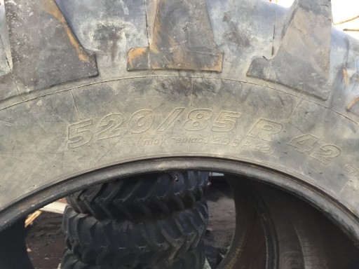 Opona Opony 520/85 R42 2szt