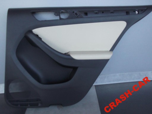 VW JETTA 11^ tapicerka boczek prawy tył 5C6867212D skóra