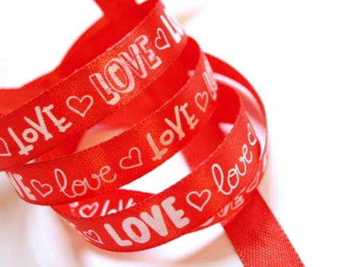 WSTĄŻKA TASIEMKA SATYNA +RED LOVE SERCA+ 12 mm
