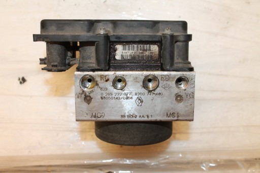 pump ABS 8200747140 RENAULT CLIO III 3 1.5 DCI