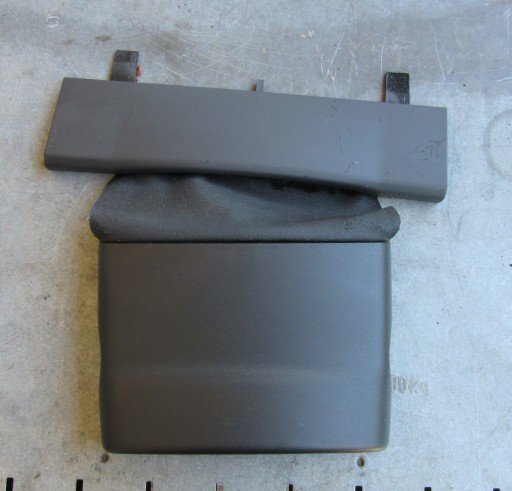 TOURAN 2.0 TDI kryt volantu volantu 1T0858560