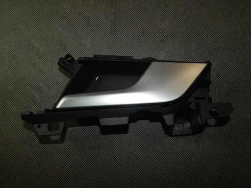 AUDI A4 B9 handle inner right rear part 8W0839020