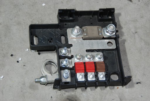 БЛОК ПРЕДОХРАНИТЕЛЕЙ ДЛЯ АККУМУЛЯТОРА DUCATO 15-