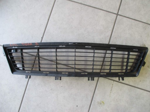 mitte Lüftungsgitter der Stoßstange OPEL TIGRA B 04-09