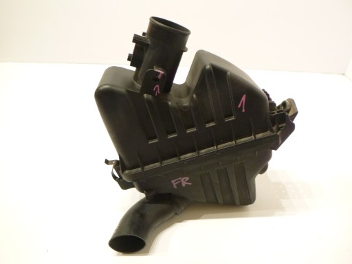 КОРПУС ВОЗДУШНОГО ФИЛЬТРА TOYOTA YARIS I 99- 1.4D4D