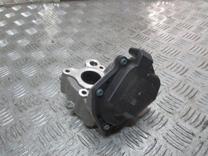 CLA W117 A W176 SOUPAPE EGR A6511400660 MERCEDES photo 2 - milautoparts-fr.ukrlive.com