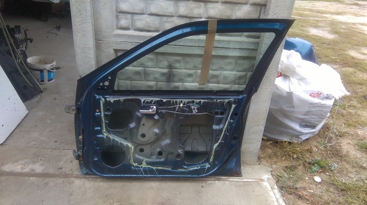 NISSAN PRIMERA P11 DOOR RIGHT FRONT photo 3 - milautoparts-fr.ukrlive.com