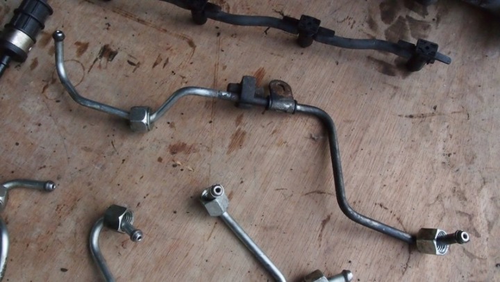 CAPTEUR PRESSION CARBURANTS TRAFIC 2.0 DCI 0281002801
