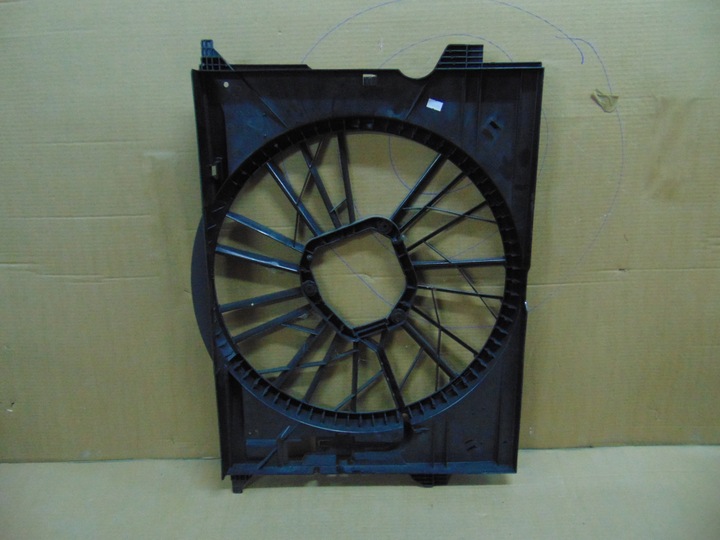 CORPS DE VENTILATEUR MERCEDES E CLASSE A211 W211 photo 2 - milautoparts-fr.ukrlive.com