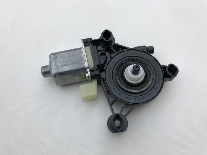 MOTOR LIFTING DEVICE GLASS 5Q0959802 AUDI A3 S3 8V photo 2 - milautoparts-fr.ukrlive.com