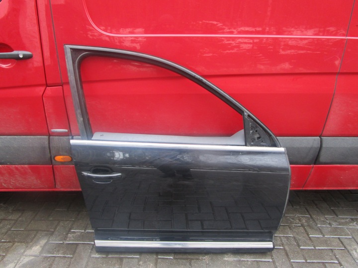 VW TOUAREG 7L DOOR FRONT RIGHT COMPLETE UNITS LC9Z @ photo 1 - milautoparts-fr.ukrlive.com