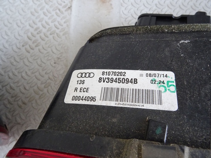 AUDI A3 8V LAMP RIGHT REAR 8V3945096D photo 6 - milautoparts-fr.ukrlive.com