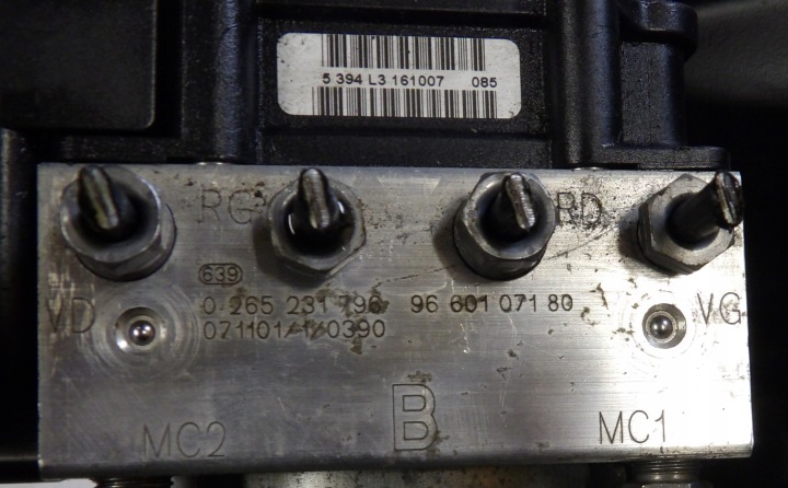 PEUGEOT 308 POMPE ABS 9663675580 0265231796