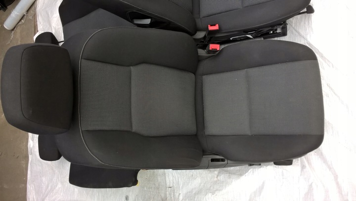 MERCEDES C W204 FACELIFT SEDAN SEATS SOFA SET photo 2 - milautoparts-fr.ukrlive.com