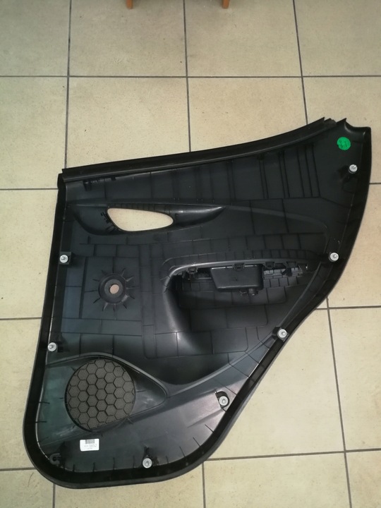 PANEL DOOR LEFT REAR OPEL KARL photo 2 - milautoparts-fr.ukrlive.com