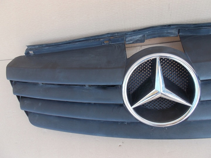 CALANDRE DU RADIATEUR GRILLE GRILLE DE RADIATEUR MERCEDES VANEO W414 photo 3 - milautoparts-fr.ukrlive.com