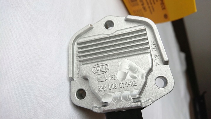 HELLA 6PR 008 079-041 SENSOR POZIOM OILS ENGINE photo 6 - milautoparts-fr.ukrlive.com