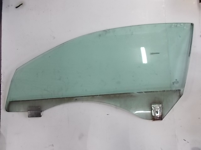 BMW 6 E63 GLASS DOOR LEFT photo 1 - milautoparts-fr.ukrlive.com