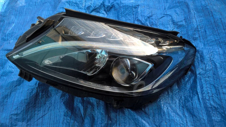 MERCEDES C W205 LEFT LAMP LED 2058200561 photo 1 - milautoparts-fr.ukrlive.com