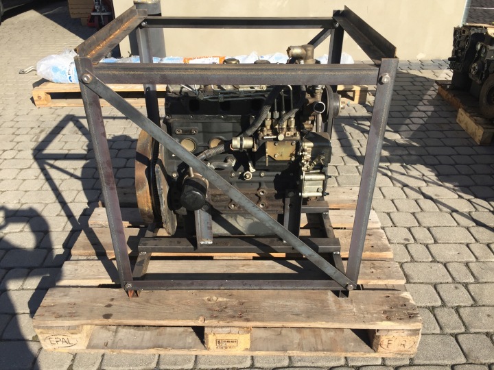 ISEKI E4CG VB19 MOTEUR BLOC ARBRE BIELLE CULASSE