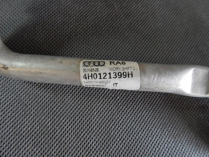 AUDI S8 A8 D4 TUBE WATER 4H0121399H photo 2 - milautoparts-fr.ukrlive.com