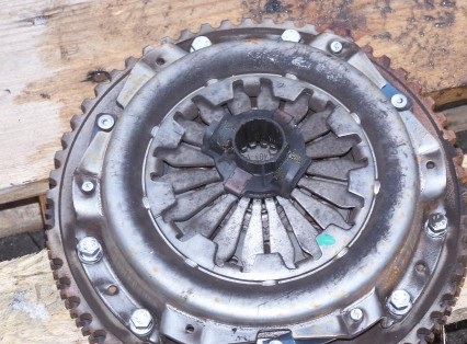 CLUTCH SET DACIA LOGAN SANDERO 1.4 8V MPI photo 1 - milautoparts-fr.ukrlive.com