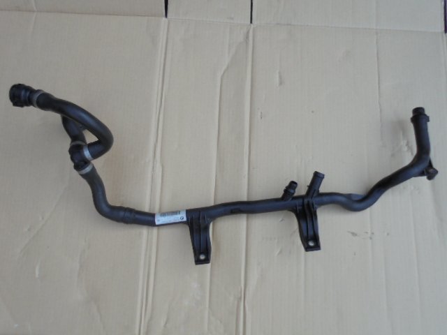 Патрубок системи охолодження bmw e81 e87 116i 118i 120i n43 7552406, Ціна