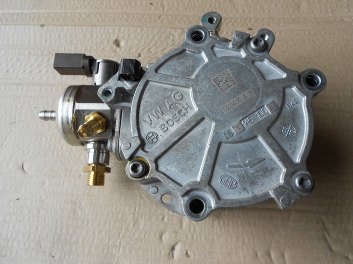 Audi vw насос вакуумний 06k145100aa 06g127025a, Ціна