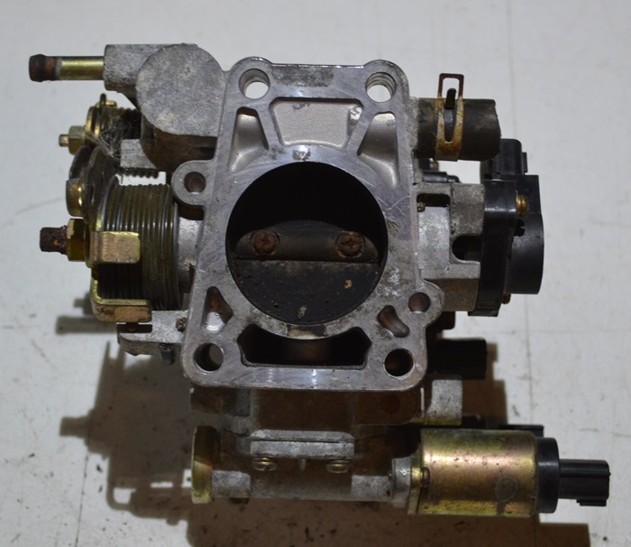 фото №8, Nissan almera дросельна заслінка rhn5017 7221h