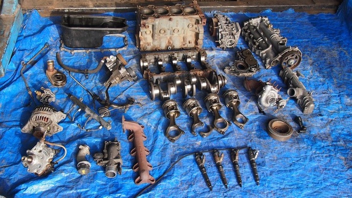 фото №12, Дверь з 2008 iveco daily 99-12 ручка стекло планка