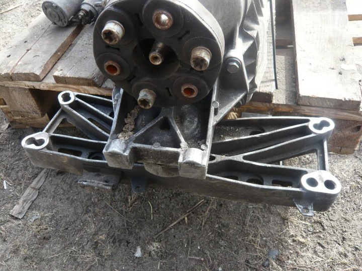 фото №1, Балка лапи подушка коробки 300c magnum charger