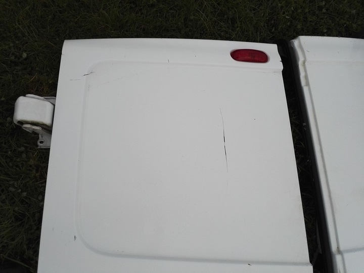 фото №8, Дверь левая trafic vivaro primastar белый левый зад