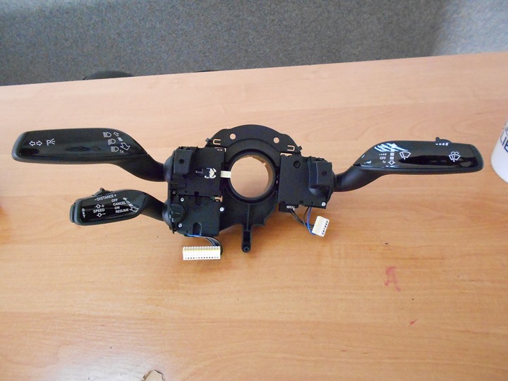 фото №1, Переключатель pod рули audi a8 a-8 4h0 11r