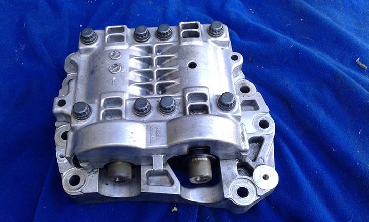 фото №1, Насос масла toyota avensis ii t25 2,2 d4d !