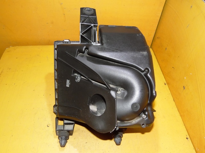 фото №5, Корпус фільтра повітря a6 c5 4b0133835k