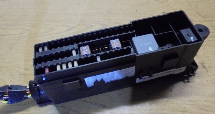 фото №1, Kuga mk2 ii коробка корпус запобіжників зад