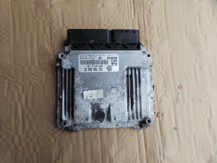 фото №1, Компьютер двигателя vw passat b6 1.6fsi 03c906056dc
