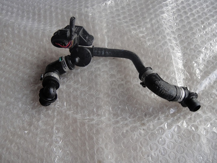 фото №1, Audi a8 шланг вакуум 1j0611939j