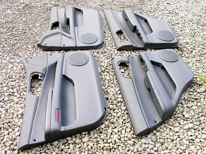 фото №8, Ssangyong kyron обивка боковина дверь правые зад