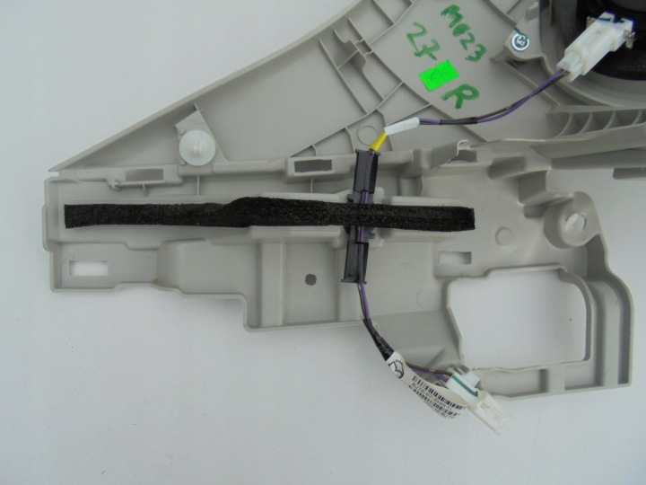 фото №7, Mazda 3 iii захист стійка права зад bjt768250 17r