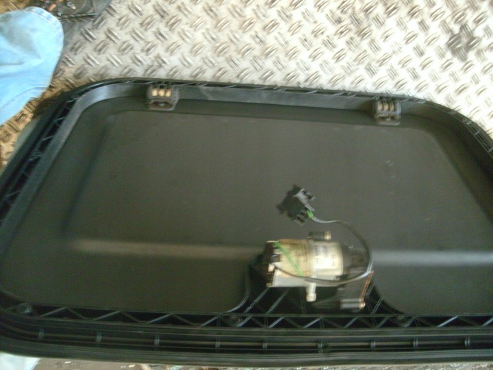 фото №2, Люк электрический mb actros mp4 13r